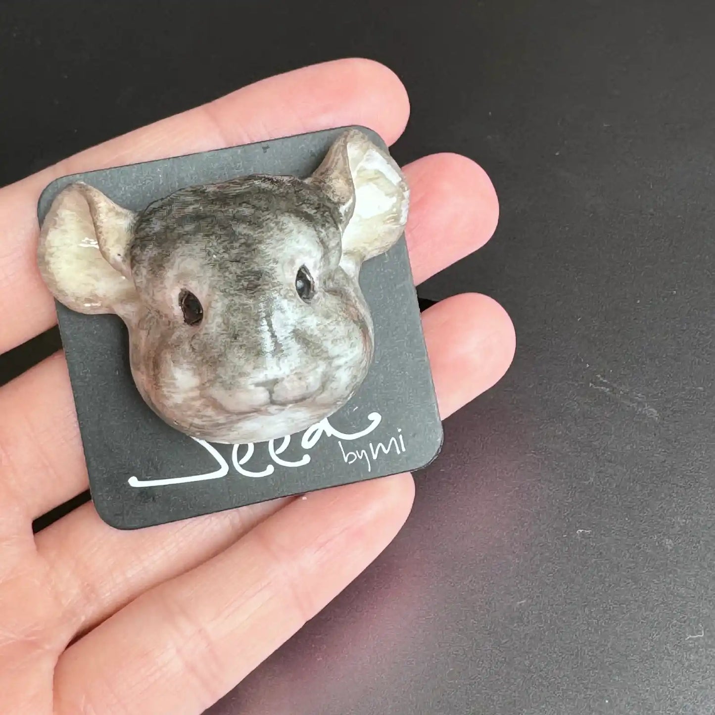 Chinchilla Large Magnet | Grey