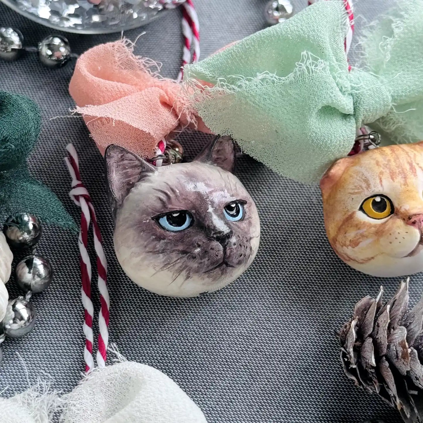 Siamese Tree Ornament | Grumpy