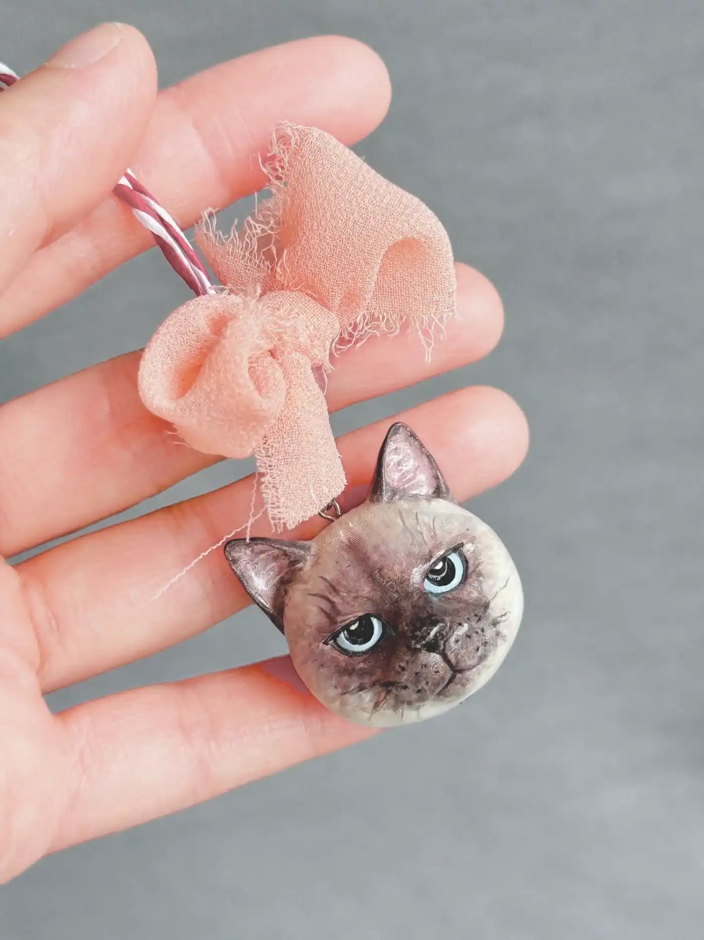 Siamese Tree Ornament | Grumpy