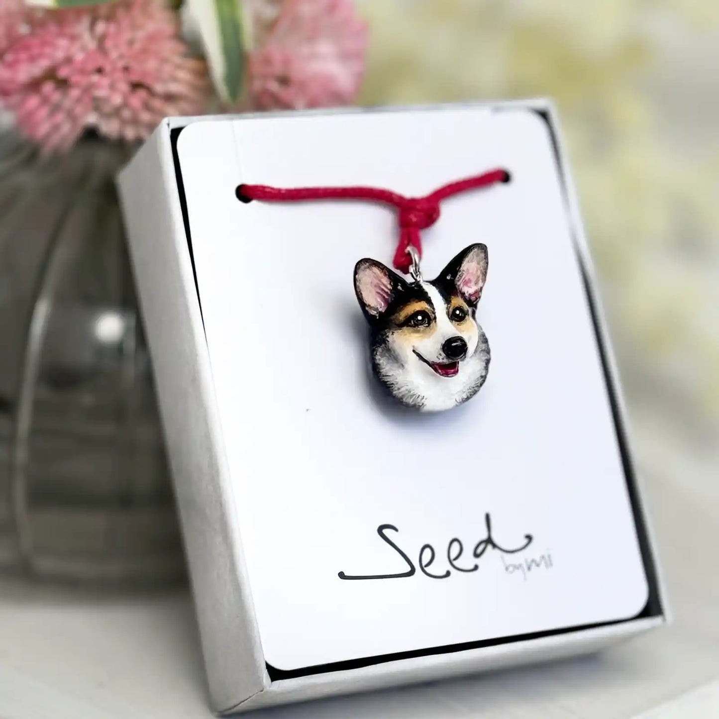 Corgi Pendant necklace | Round Black & Tan