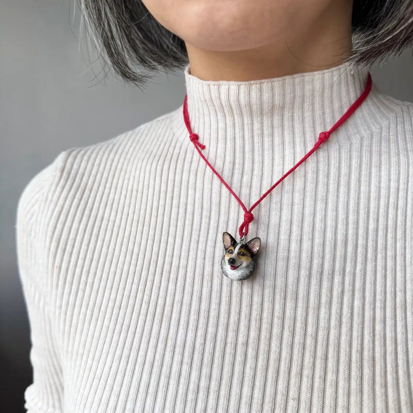 Corgi Pendant necklace | Round Black & Tan